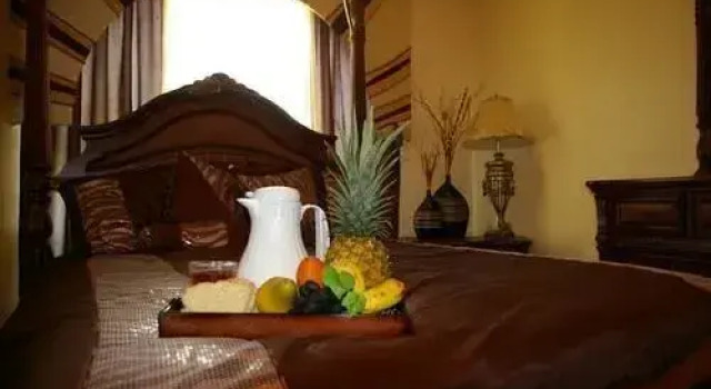 Jubilee Gardens Vacation Home, Забронировать Отель Отели Грейс-Бэй 4 звезды, 4*
