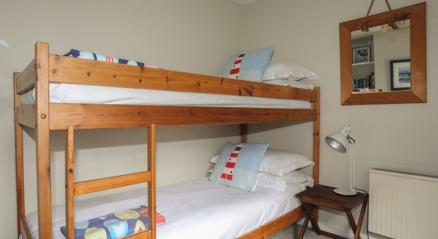 5 Sea View Street, Book Feriehus Sommerhuse i Henryd, Hytte