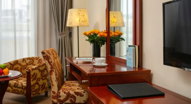 Семейный номер Standard A25 Premium Hotel - 705 Lac Long Quan