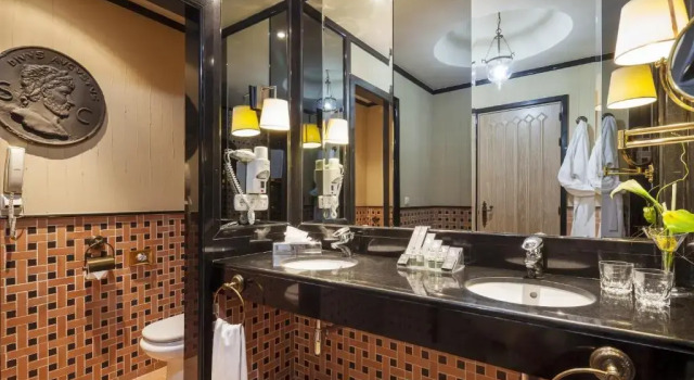 Трёхместный номер Hotel Ilunion Mérida Palace