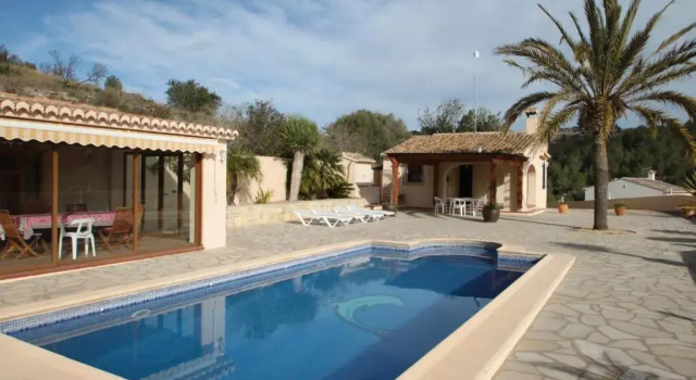 Коттедж Santa Ana - pretty holiday property with garden and private pool in Benissa