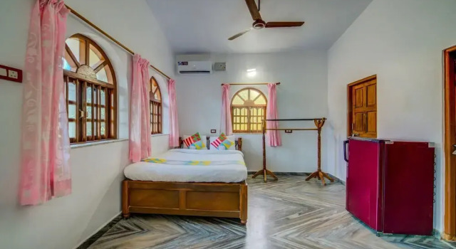 OYO Home 19757 Divine 3BHK