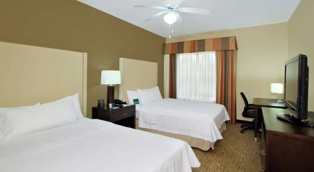 Четырёхместный номер Standard с 2 комнатами Homewood Suites by Hilton Houston-Woodlands-Shenandoah