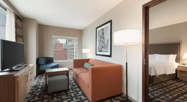 Двухместный люкс c 1 комнатой Homewood Suites by Hilton Chicago West Loop Fulton Mkt Area