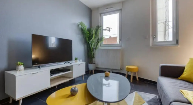 Le Funky - 5' centre ville - Entrée autonome - Bein - Shopping - Wifi - Netflix - Nigloland