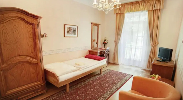 LD Morava, Забронировать Отель Отели Карловарского края 3 звезды, 3*