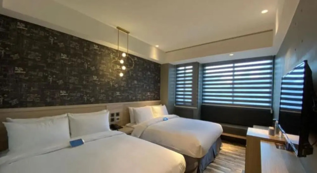 Standard cvadruplă cameră Micro Hotel