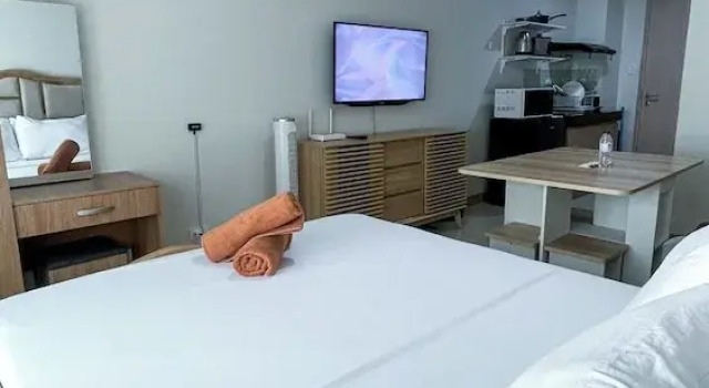 A Simple Yet Cozy Studio