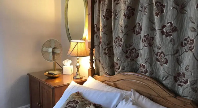 Двухместный номер Standard Belmont Hotel