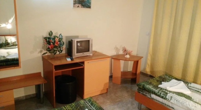 Prestige House, Забронировать Отель Отели Солнечного берега с бассейном, Бассейн