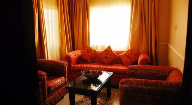 144 Suites Luxury Hotel, Réserver Hôtel Hôtels à Yenagoa avec petit-déjeuner, Petit-déjeuner