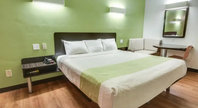 Номер Standard Motel 6-Longview, TX - North