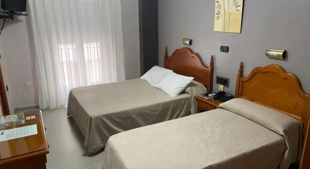 Двухместный номер Standard Hotel Lusitania, Centro Ciudad, Parking Privado