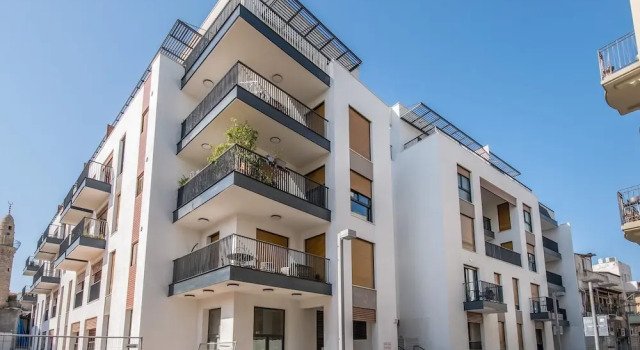 Stylish New 2BR Jaffa Near Setai Hotel, Забронировать Отель Отели Тель-Авива с парковкой, рядом с Пляж Альма, Парковка