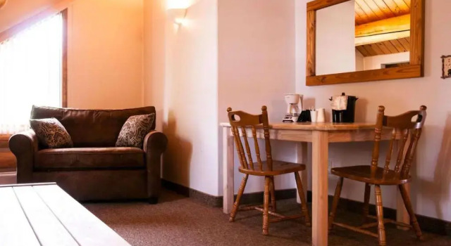 Двухместный номер Deluxe Dodge Peak Lodge