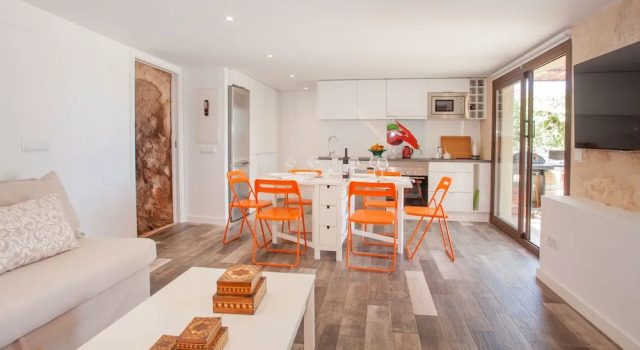CAN Colom, Book Hotel Hotels in Santa Eugenia with Parking, Parking