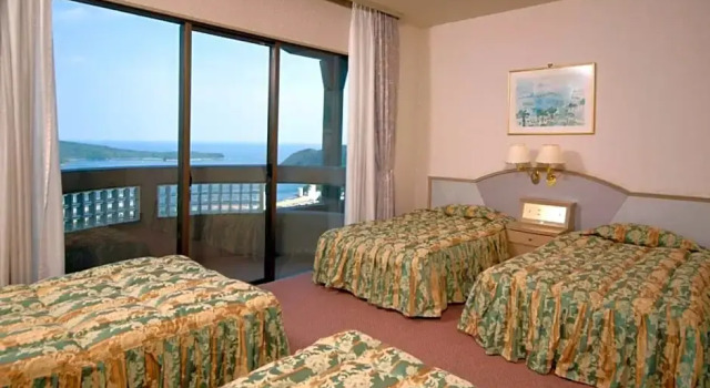Четырёхместный номер Standard Toba Ocean Resort
