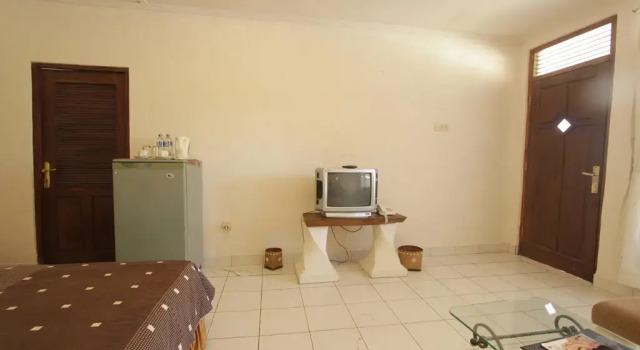 Бунгало Standard Alit Beach Resort and Villas