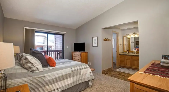 Апартаменты Superior Pine Ridge Condos