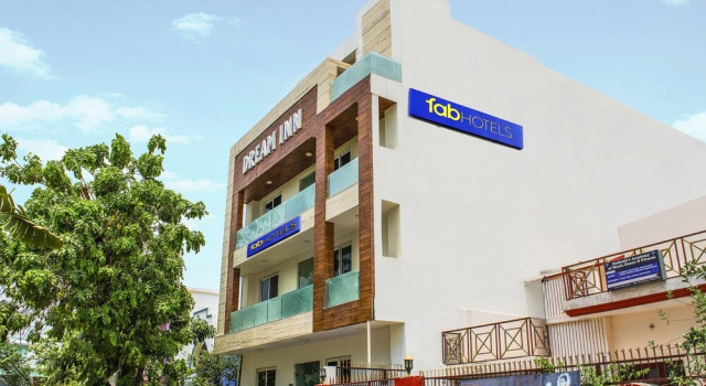 FabHotel Dream Inn Vikas Nagar