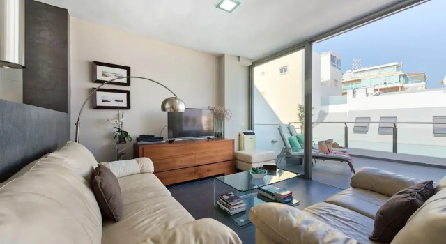 Living Las Canteras - LAS CANTERAS BEACH PENTHOUSE, Забронировать Отель Отели Лас-Пальмас-де-Гран-Канария с парковкой, рядом с Музей науки и техники, Парковка