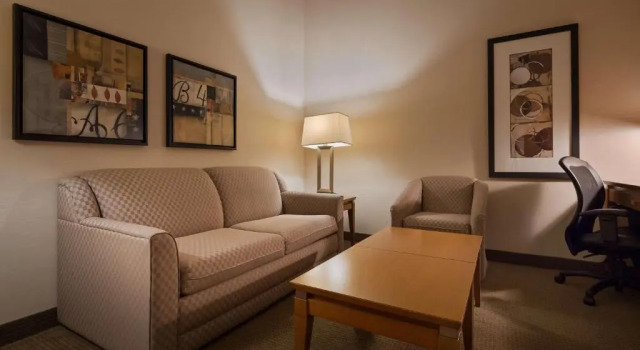 Люкс Best Western Plus Orangeville Inn & Suites