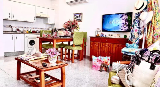 Апартаменты Superior EmyCanarias Holiday Homes Vecindario