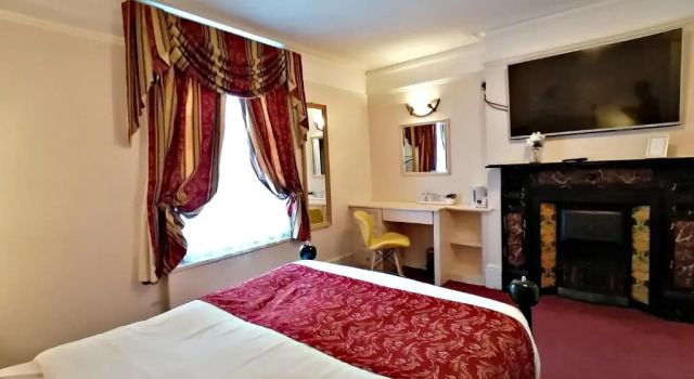 The Gordon House Hotel, Book Hotel Rochester Kent