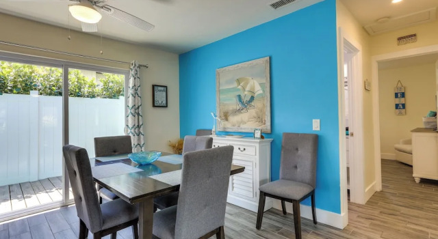 Siesta Key Dream Inn Vacation Rental Near Village, Забронировать Апартаменты/квартира Отели Сиеста-Ки с парковкой, Парковка