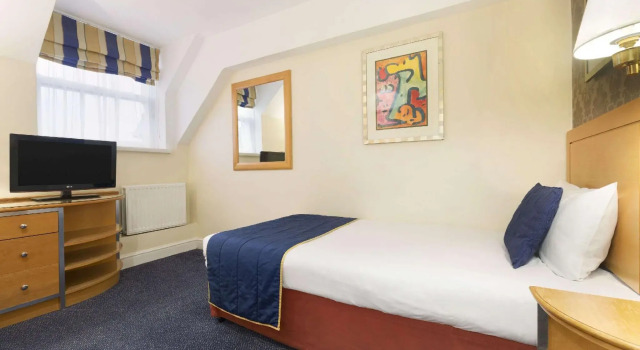 Одноместный номер Standard Ramada by Wyndham Crawley Gatwick