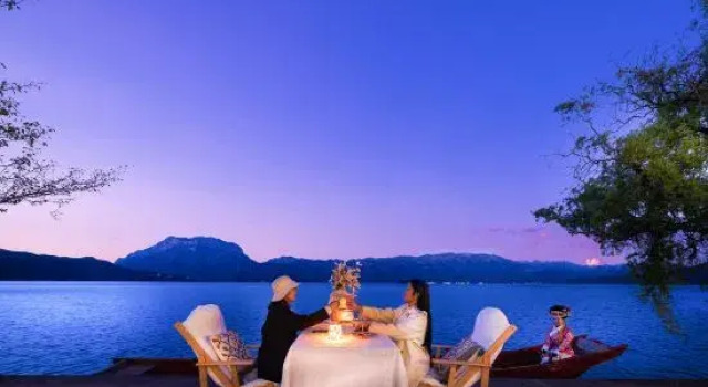 Lugu Lake Scenic Area Shuitian Yishe Loft Lakeview Vacation Apartment