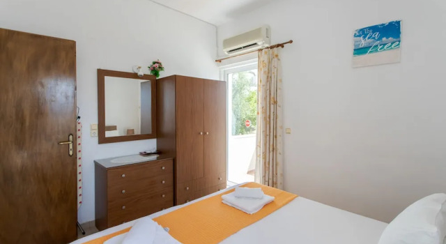 Апартаменты c 1 комнатой с видом на море Manos Apartments