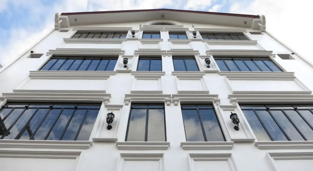 Номер Standard Makati Riverside Inn