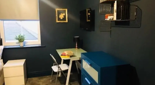 Апартаменты Deluxe Townhouse PLUS @ London Road Stoke