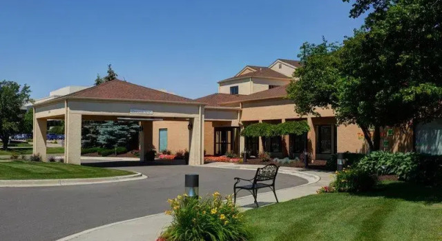 Номер Standard Courtyard by Marriott Detroit Livonia
