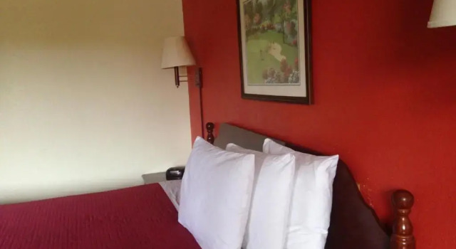 Четырёхместный номер Standard Country Hearth Inn & Suites Augusta