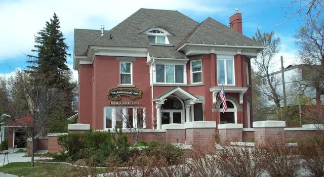 The Anniversary Inn Logan