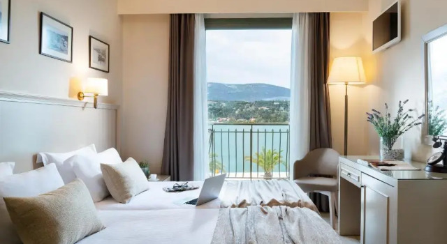 Трёхместный номер Standard с балконом и с видом на море Tourist Boutique Hotel