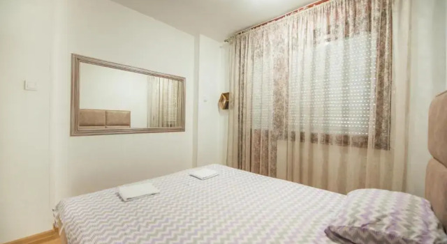 Apartman Vukcevic, Book Apartment Hotels in Podgorica County with Parking, Parking