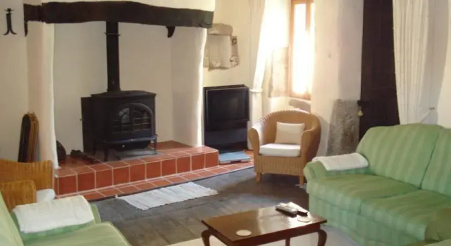 Le Bourg, Book Hotel La Fouillade Aveyron
