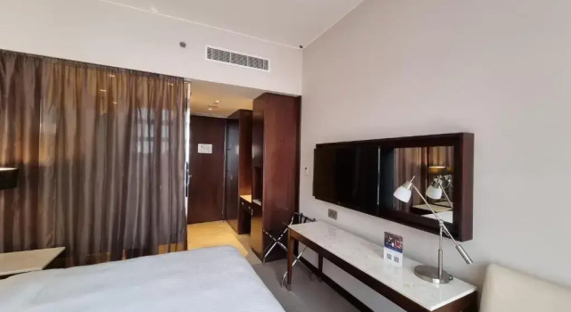 Двухместный номер Centro с видом на город Centro Al Manhal by Rotana