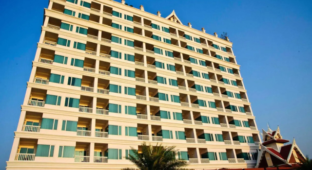 Grand Pacific Sovereign Resort & Spa, Забронировать Курортный отель Отели Пхетчабури 5 звезд, 5*