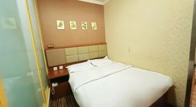 Кровать в общем номере Kangyuan Express Hotel Beijing
