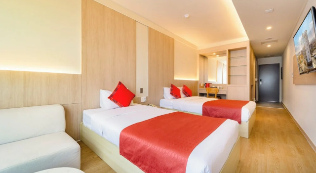 Двухместный семейный номер Standard c 1 комнатой с видом на город Shin Shin Hotel Jeju Worldcup