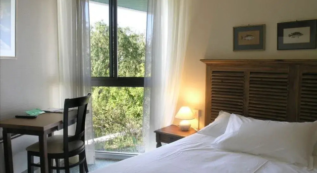 Auberge du Cabestan, Rezerwuj Hostel Hotele w Esquibien z parkingiem, Parking