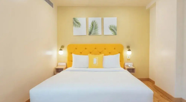 Люкс Bloom Hotel - DLF Road Gachibowli
