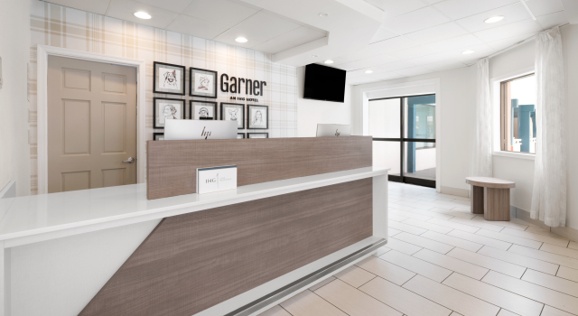 Garner Hotel Virginia Beach North by IHG, Забронировать Отель Отели Вирджиния-Бич с парковкой, рядом с Пасифик авеню, Парковка