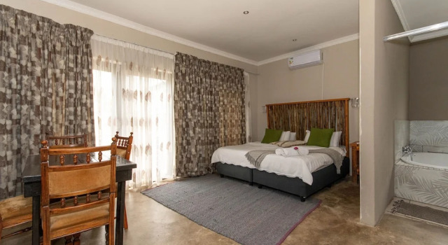 Люкс Deluxe Woodpeckers Guest House