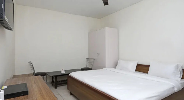 OYO 13269 Home Cozy 1RK Near Library Chowk, Rezervovat Hotel Mussoorie Uttarakhand