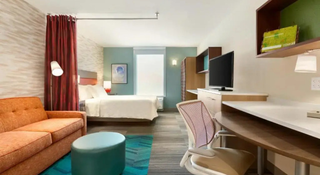 Двухместный люкс Home2 Suites By Hilton Sarasota Bradenton Airport
